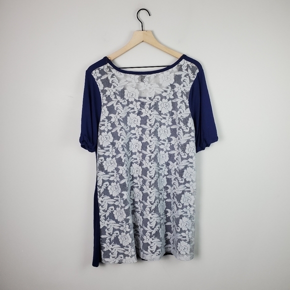 BKE Navy Lace Back Blouse XL - Picture 6 of 6